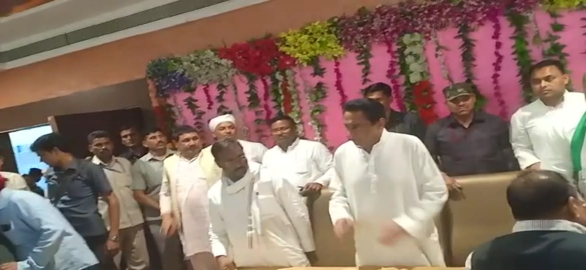  अल्प प्रवास पर पहुंचे प्रदेश के मुख्यमंत्री कमलनाथ ने रीवा