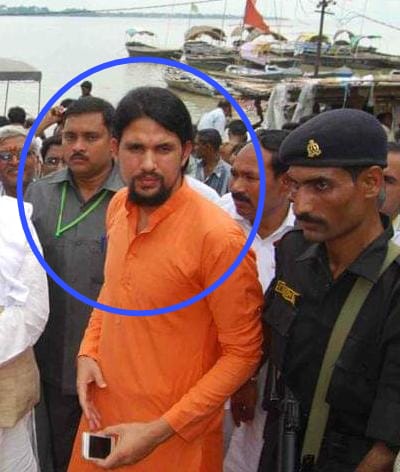 प्रयागराज हनुमान मंदिर का पुजारी आनंद गिरी सिडनी मे हुआ गिरफ़्तार 