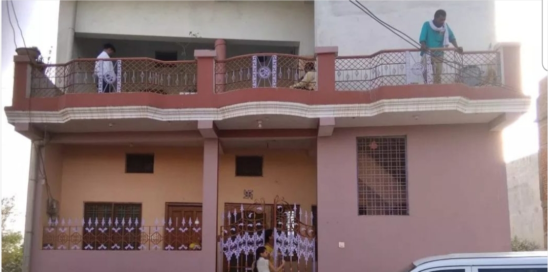 सप्ताह की तीसरी लोकायुक्त कार्यवाही 6 हजार की रिश्वत लेते पटवारी ट्रेप कार्यवाही से बचने छत से कूदने का प्रयास किया पटवारी ने