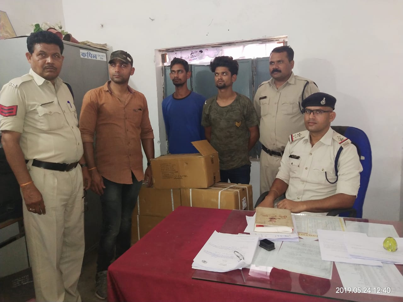 1 लाख रुपये कीमती 07 पेटी नशीला कफ शीरप पकड़ाया थाना बिछिया पुलिस की कार्यवाही          