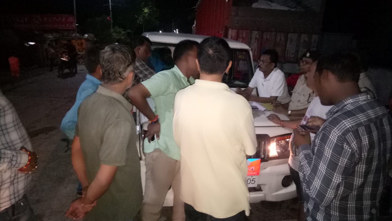   रीवा RTO  द्रारा  ओवरलोड ट्रकों पर दनादन कार्यवाही 