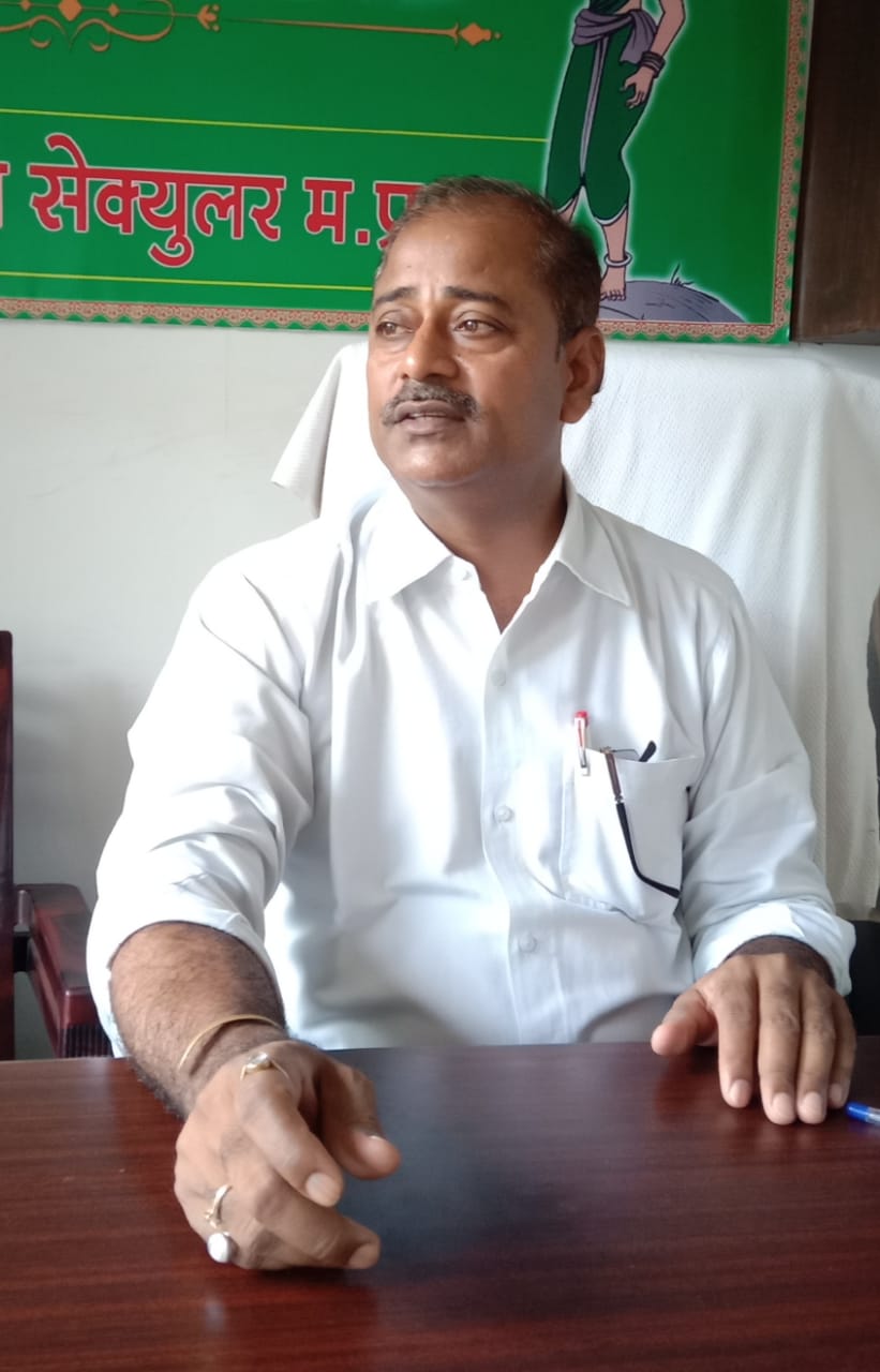   कर्नाटक में लोकतंत्र का अपहरण  एङ शिव सिंह  जेडीएस