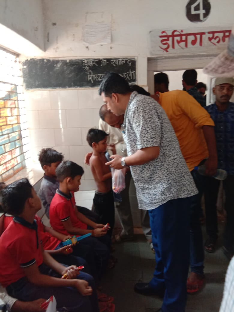  बाई पास बराव चौराहा के पास हुई जबर जस्त ब्लोरो से टक्कर से स्कूली बच्चे बाल, बाल बचे। 