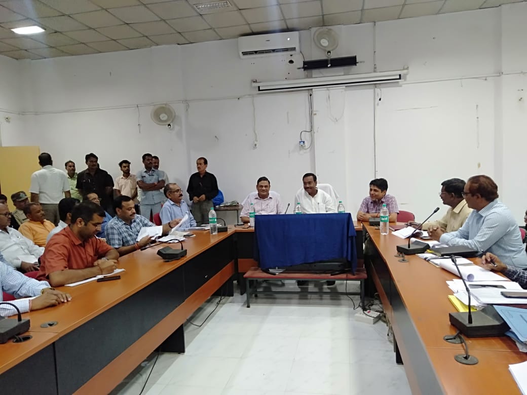 लापरवाह अधिकारियो के विरूद्ध होगी कडी कार्यवाही - कमलेश्वर पटेल