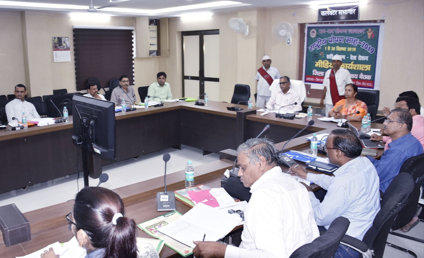 स्वस्थ्य और पोषित रहने के लिए व्यवहार में परिवर्तन आवश्यक - लोगों को पोषण के प्रति जागरूक करने में मीडिया की भूमिका महत्वपूर्ण - कलेक्टर 