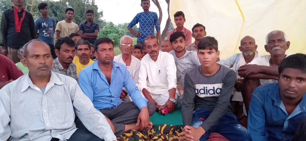  जनपद पंचायत रायपुर कर्चु के ग्राम पंचायत तमरादेश अनशनकारी सामाजिक कार्यकर्ता विश्वनाथ पटेल चोटीवाला तीसरे दिन अनशन पर