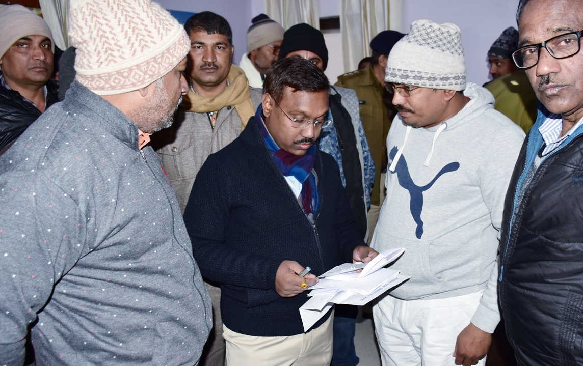 पंचायत एवं ग्रामीण विकास मंत्री ने आमजनों से की  मुलाकात तथा उनकी समस्यायें सुनीं