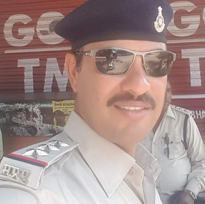 इंदौर थाना प्रभारी देवेंद्र चंद्रवंशी की कोरोना वायरस से मौत