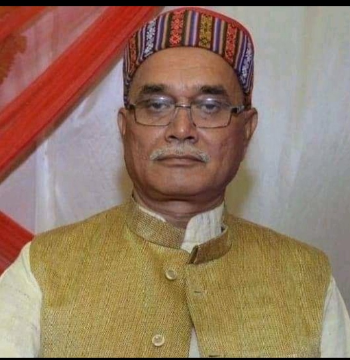भ्रस्टाचारी लिपिक द्वारा प्रभार न देते हुए अन्य अबैध कार्य करने के संबंध में  -   संजय पाण्डेय