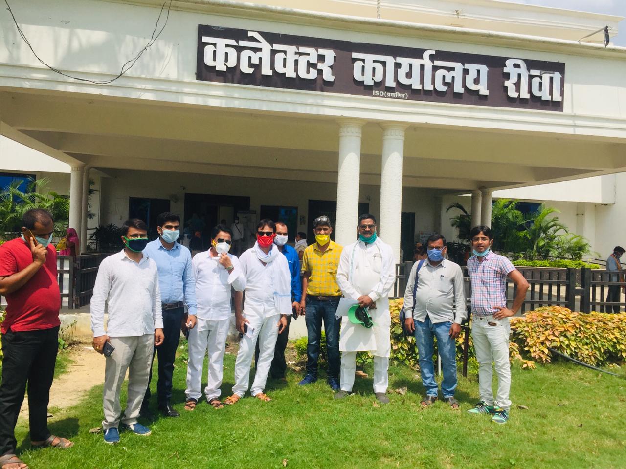 सरदार सेना ने ज्ञापन सौप विधायक गिरीश गौतम के विरुद्ध की कार्यवाही की मांग
