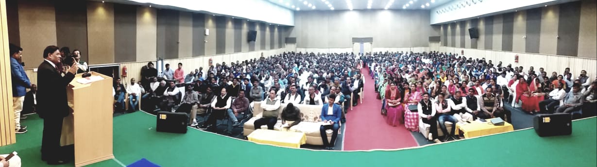 प्रदेश में केवल रीवा संभाग में बढ़ा हायर सेकेण्डरी परीक्षा परिणाम का प्रतिशत तत्कालीन कमिश्नर डॉ. भार्गव के शिक्षा नवाचारों से मिली सफलता