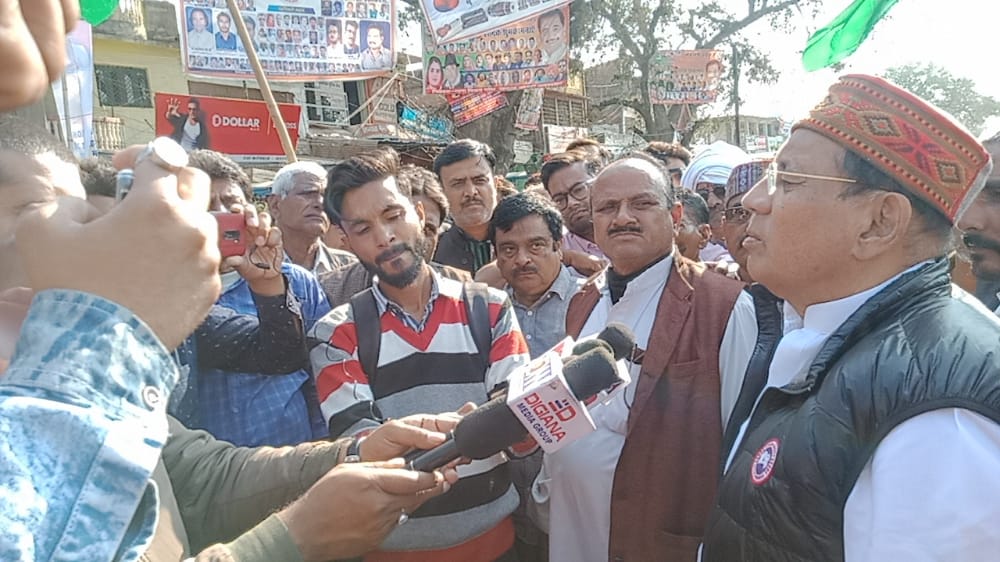 *किसानों के चक्काजाम आंदोलन के समर्थन में कांग्रेस मध्यप्रदेश विधानसभा के पूर्व उपाध्यक्ष डॉ राजेंद्र कुमार सिंह के नेतृत्व  में किया प्रदर्शन*