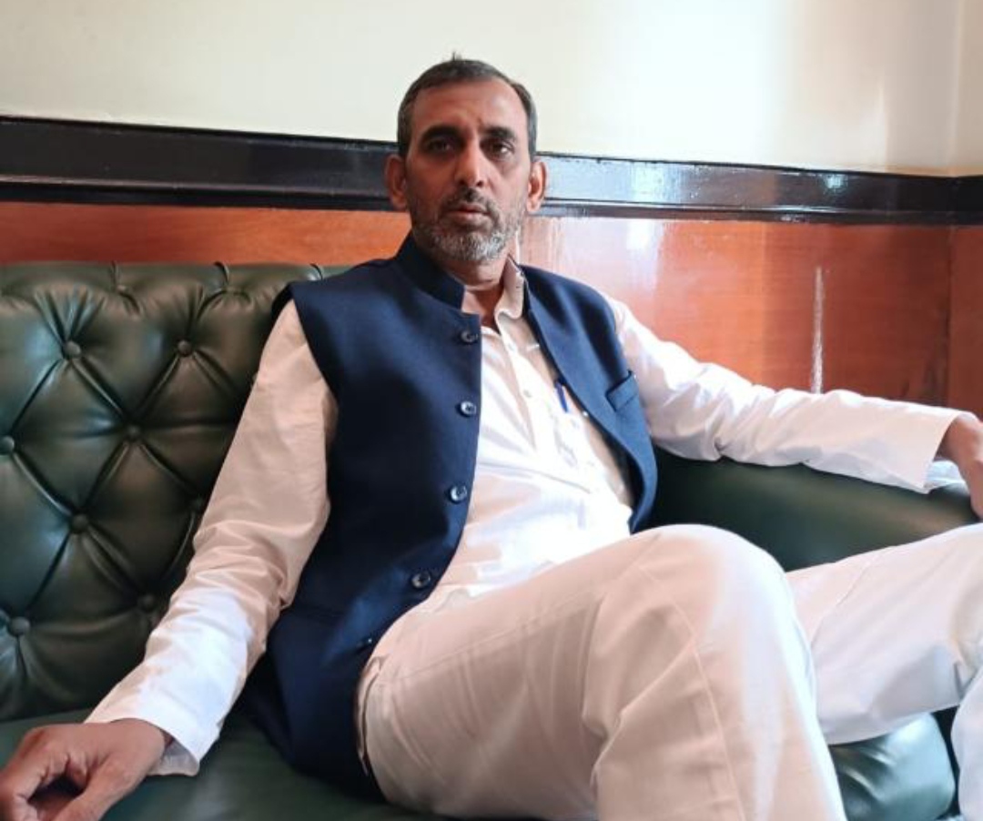 आश्वासन के बाद भी नहीं हटा अतिक्रमण* क्षेत्रीय संघर्ष समिति ने दी फिर आंदोलन की धमकी*