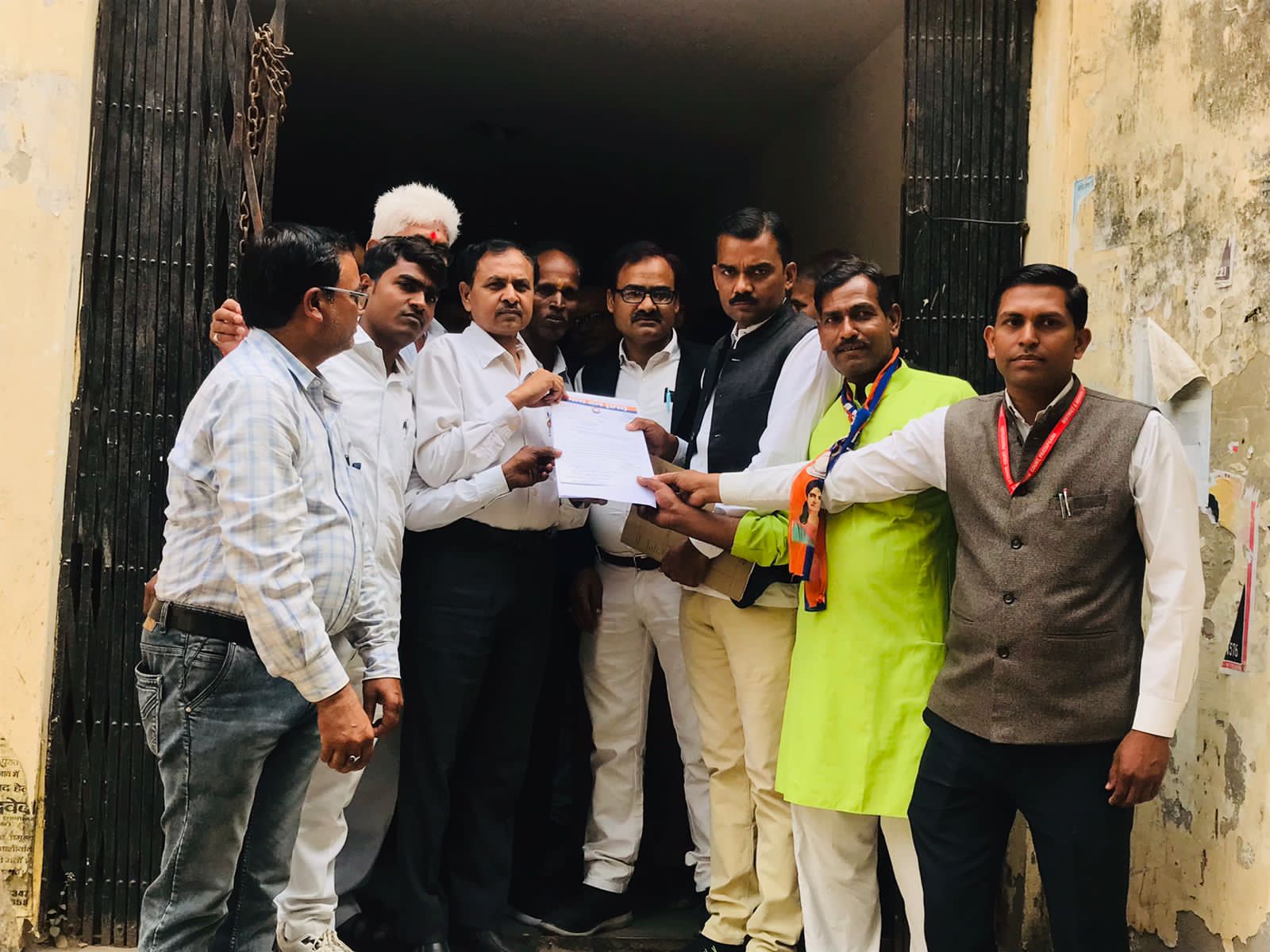  डॉक्टर सोनेलाल पटेल स्वशासी राज्य चिकित्सा महाविद्यालय प्रतापगढ़ उत्तर प्रदेश के कैंपस में डॉक्टर सोनेलाल पटेल जी की प्रतिमा स्थापित कराने मांग 