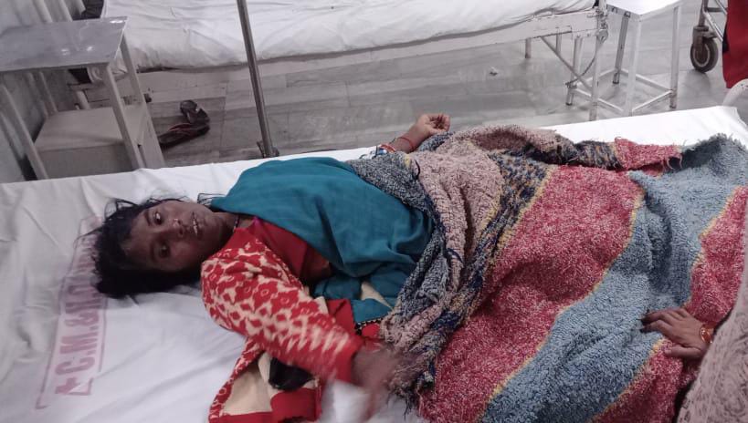 रीवा संजय गाँधी अस्पताल में इलाज के लिए पन्ना से आई महिला मरीज को डॉक्टरो ने नहीं किया भर्ती, मरीज कि हालत गंभीर..