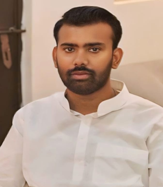केंद्रीय बजट,सरकार की पुरानी स्क्रिप्ट का नया एपिसोड है- आशीष तिवारी