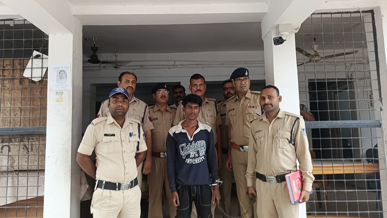 पुलिस ने सुलझाई अंधी हत्या की गुत्थी, मृतिका का भतीजा ही निकला आरोपी